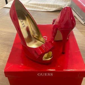 GUESS Red heels Size 5